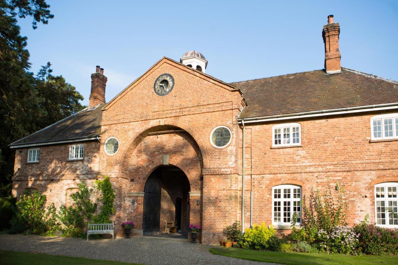 Henley Hall, 러들로 외부 사진