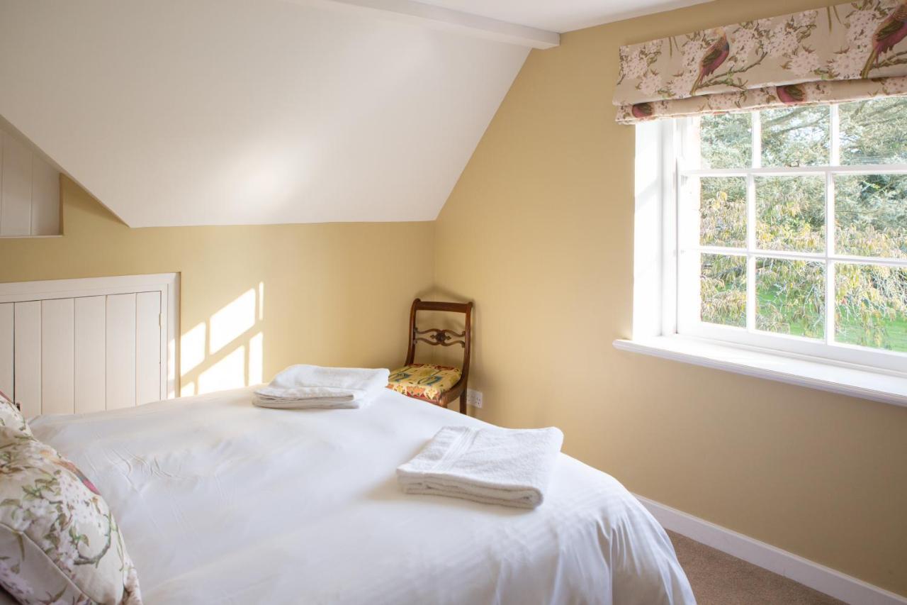 Henley Hall, 러들로 외부 사진